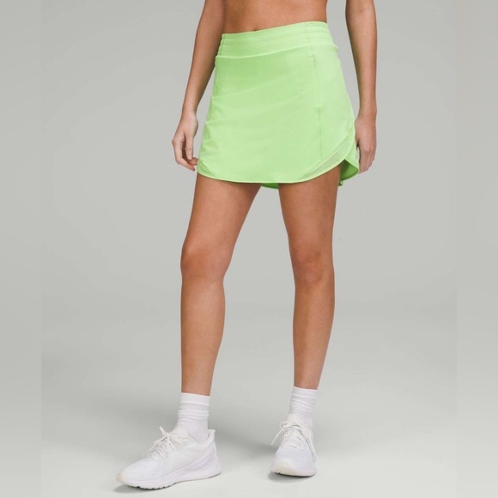 NWT Lululemon Hotty Hot High-Rise Skirt *Long Scream Green Light Size 2